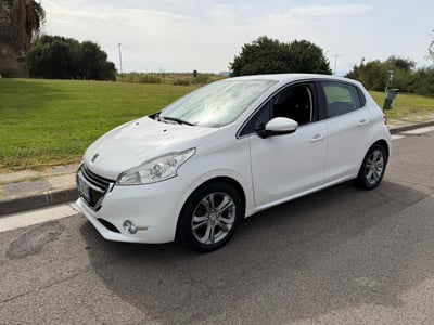 Peugeot 208 e-HDi 115 CV Stop&Start 5 porte Allure usata
