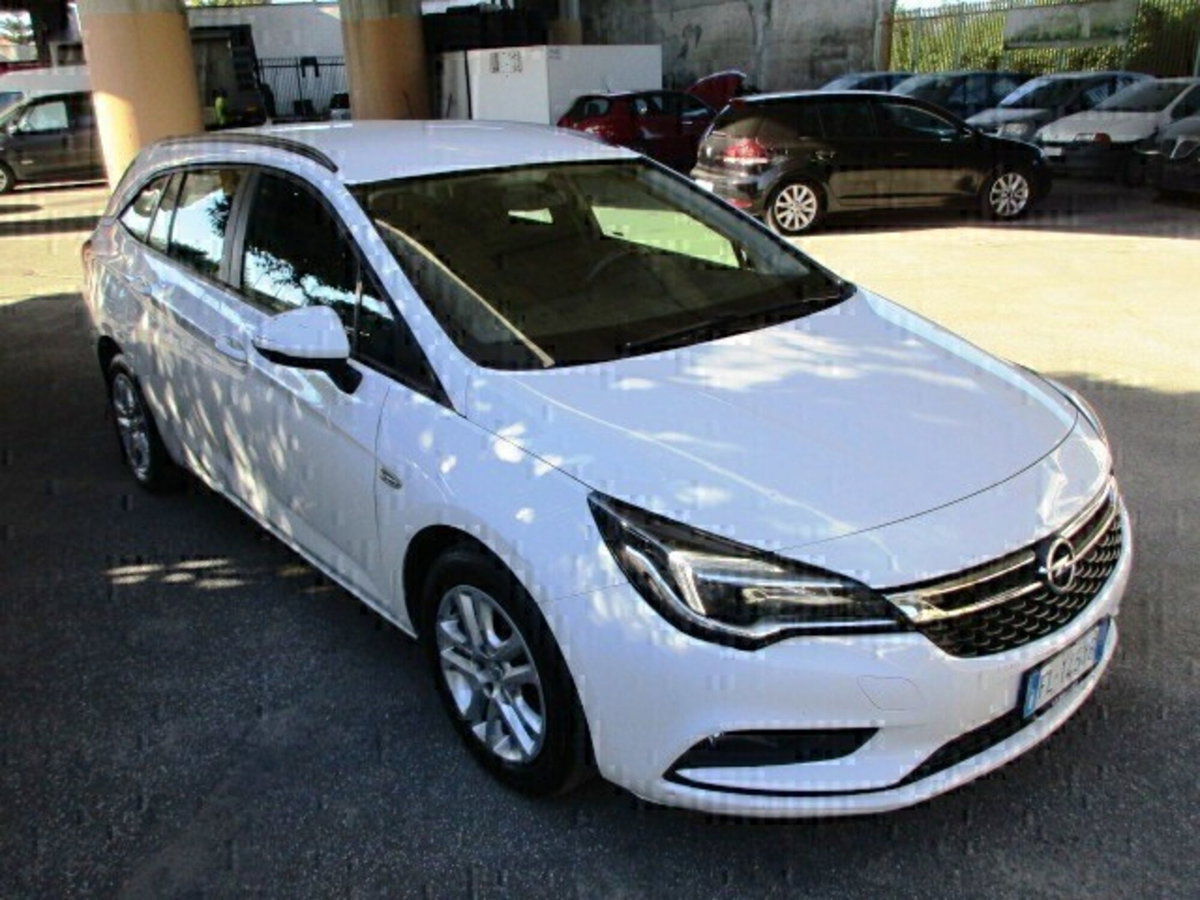 Opel Astra Station Wagon 1.6 CDTi 136CV Start&Stop Sports Dynamic (3)