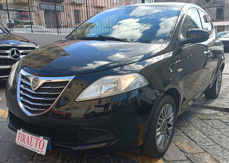 Lancia Ypsilon 1.2 69 CV 5 porte Platinum