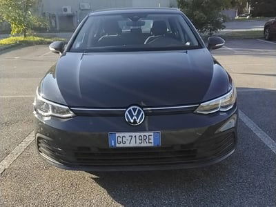 Volkswagen Golf 1.5 TGI DSG Life usata