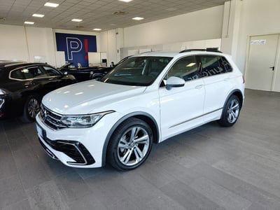 Volkswagen Tiguan 2.0 tdi R-Line 150cv dsg usata
