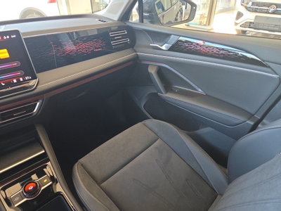 Volkswagen Tiguan 2.0 tdi Elegance 150cv dsg (11)