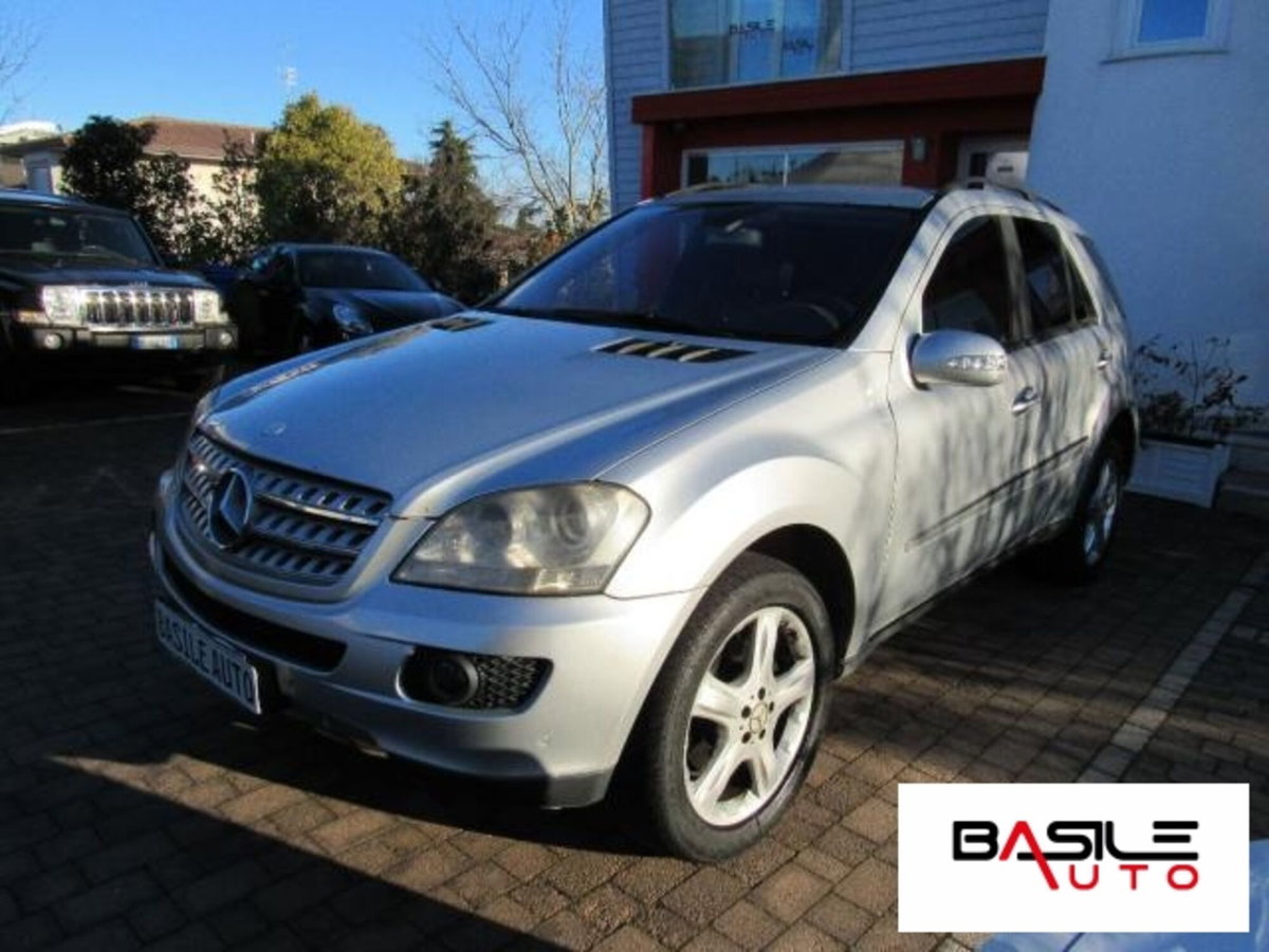 Mercedes-Benz Classe ML 320 CDI Offroad Pro (2)