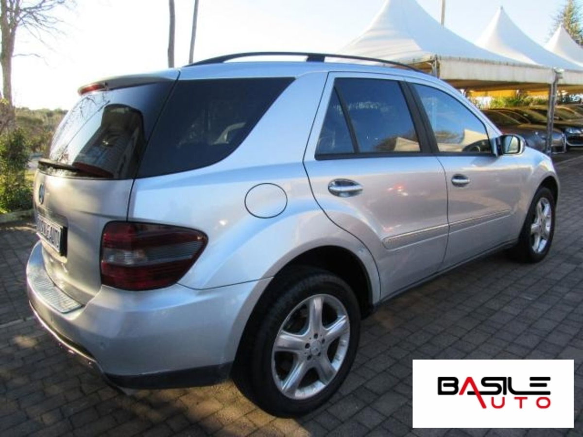 Mercedes-Benz Classe ML 320 CDI Offroad Pro (5)