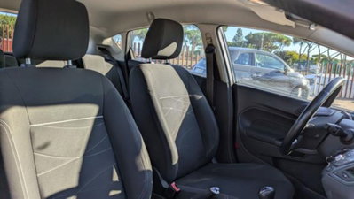 Ford Fiesta 1.5 TDCi 75CV 5 porte (11)