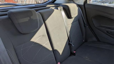 Ford Fiesta 1.5 TDCi 75CV 5 porte (13)