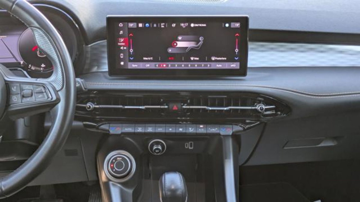 Alfa Romeo Tonale 1.5 hybrid Intensa 160cv tct7 (11)