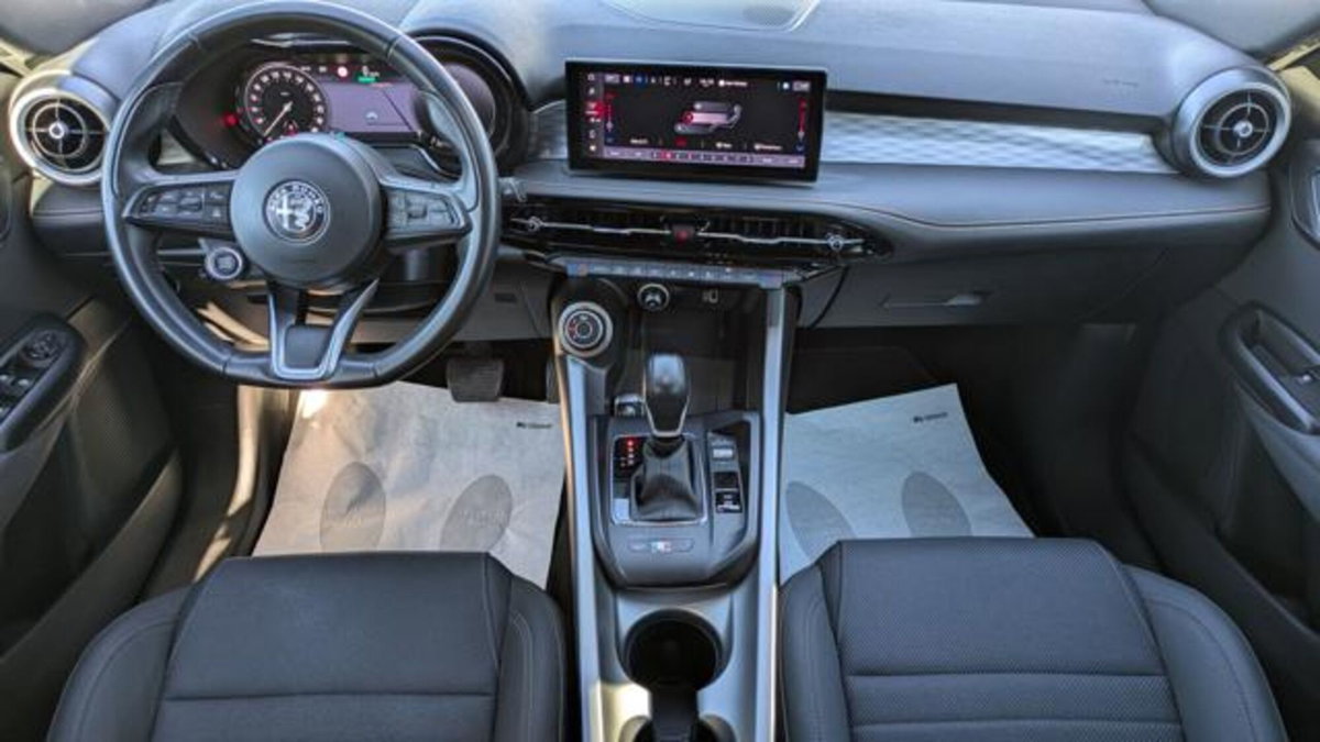 Alfa Romeo Tonale 1.5 hybrid Intensa 160cv tct7 (12)