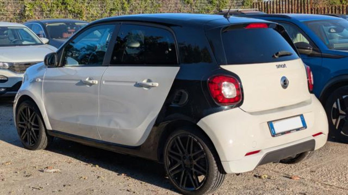 smart forfour forfour 90 0.9 Turbo Urban (4)