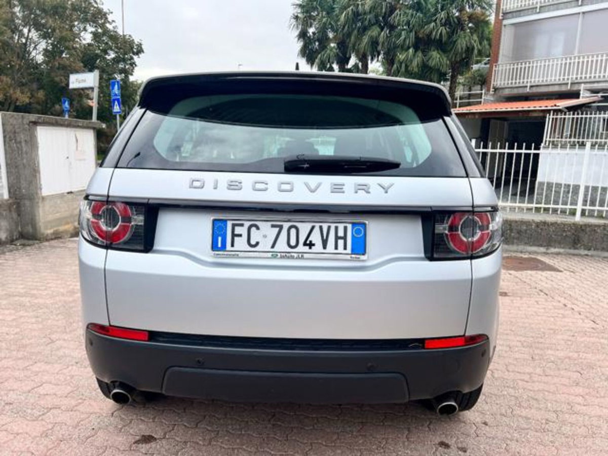 Land Rover Discovery Sport 2.0 TD4 180 CV HSE Luxury (10)