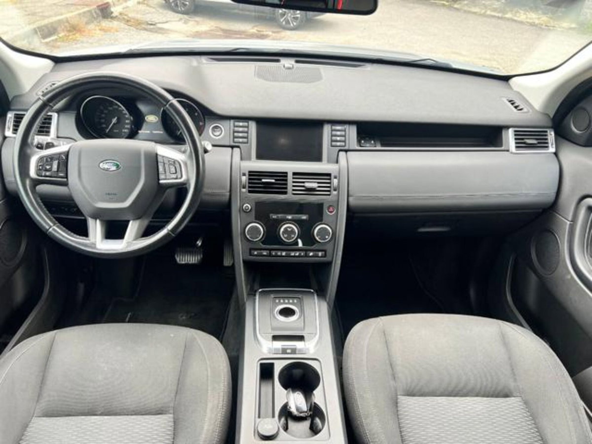 Land Rover Discovery Sport 2.0 TD4 180 CV HSE Luxury (15)