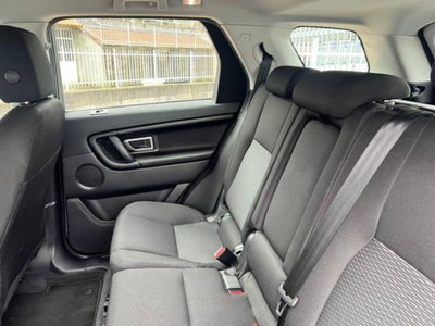 Land Rover Discovery Sport 2.0 TD4 180 CV HSE Luxury (16)