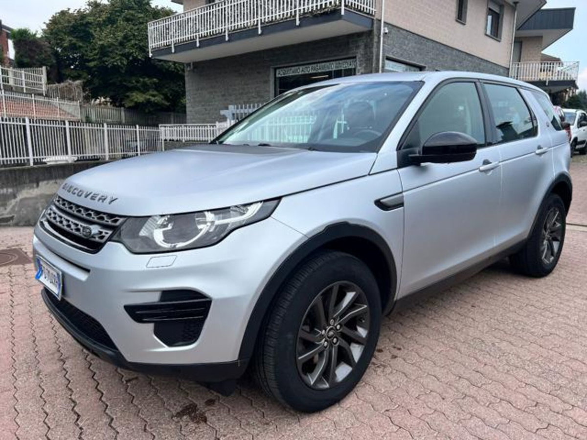 Land Rover Discovery Sport 2.0 TD4 180 CV HSE Luxury (4)