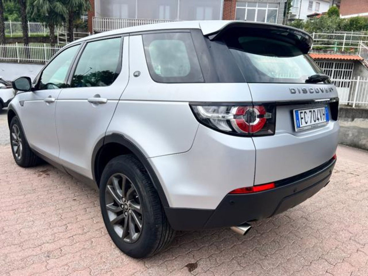 Land Rover Discovery Sport 2.0 TD4 180 CV HSE Luxury (7)