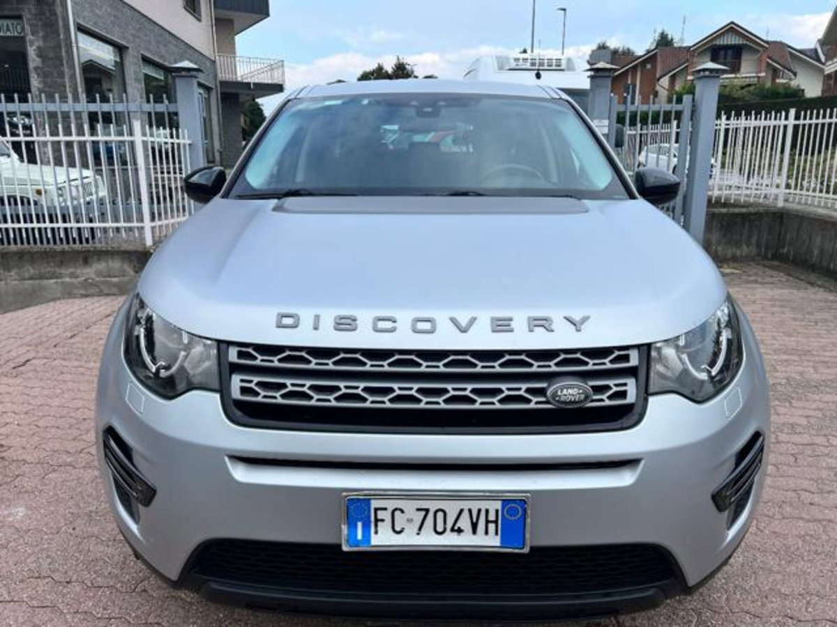 Land Rover Discovery Sport 2.0 TD4 180 CV HSE Luxury (8)