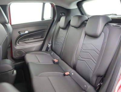 Jeep Avenger 1.2 turbo e-hybrid mhev Altitude fwd 110cv edct6 (10)