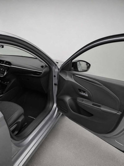 Opel Corsa-e 5 porte Elegance (14)