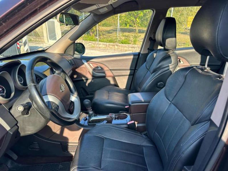 Mahindra XUV500 XUV500 2.2 16V AWD W8