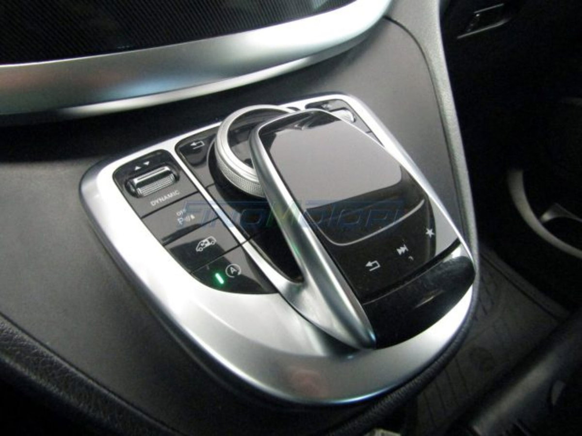 Mercedes-Benz Classe V 200 d Automatic 4Matic Executive Compact (14)