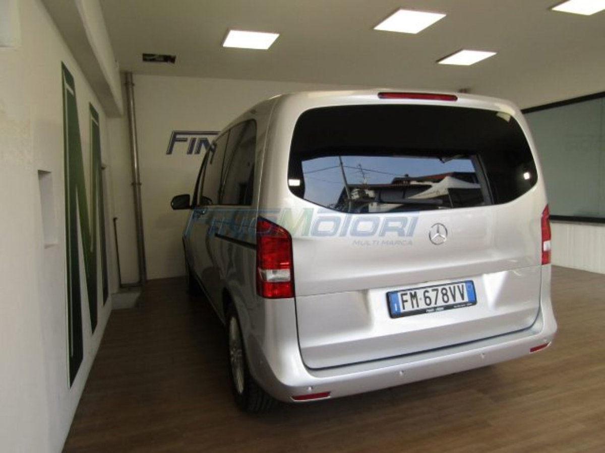 Mercedes-Benz Classe V 200 d Automatic 4Matic Executive Compact (15)