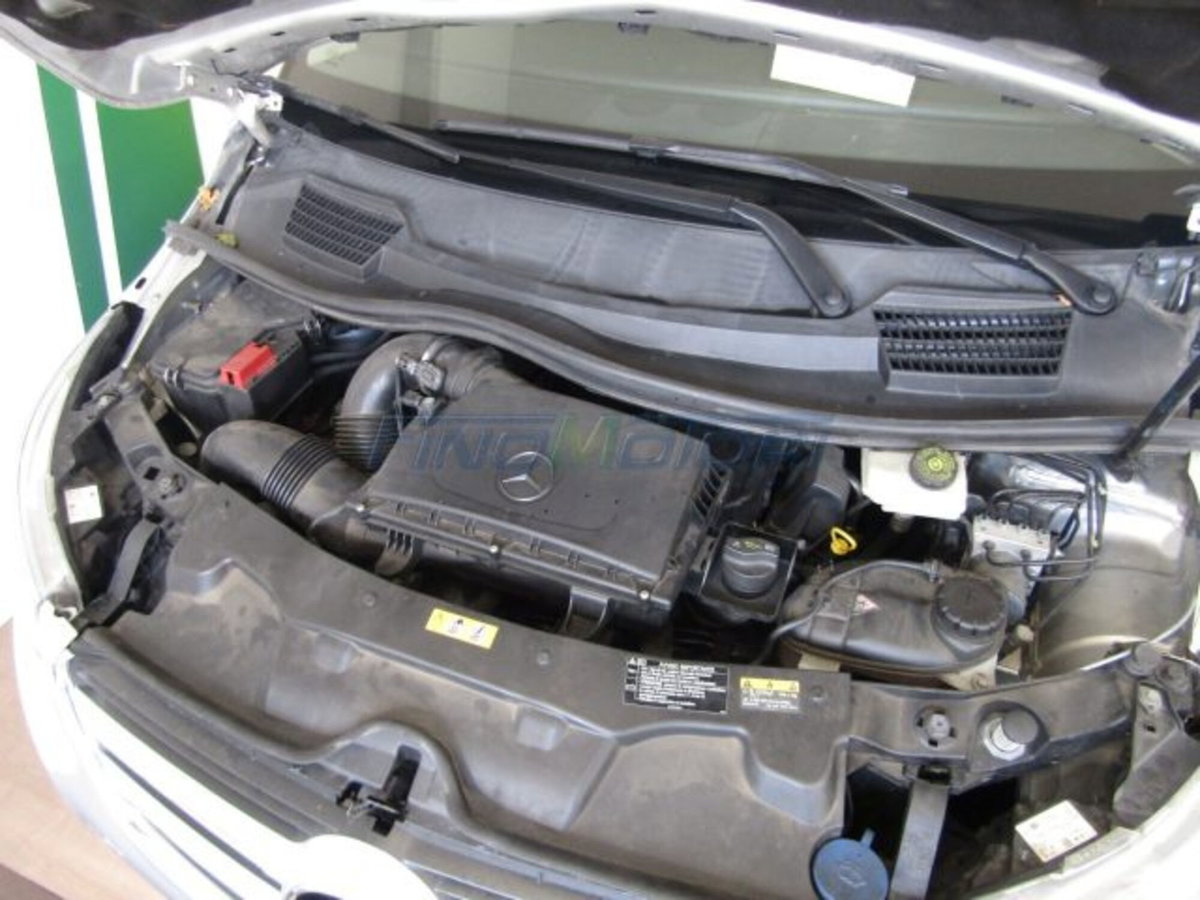 Mercedes-Benz Classe V 200 d Automatic 4Matic Executive Compact (20)