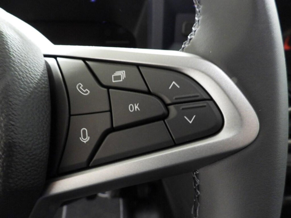 Dacia Bigster 1.2 mild hybrid-G Essential 140cv (10)