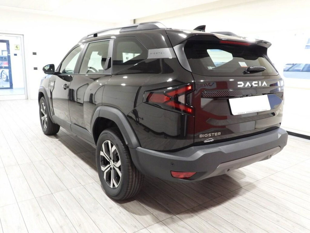 Dacia Bigster 1.2 mild hybrid-G Essential 140cv (6)