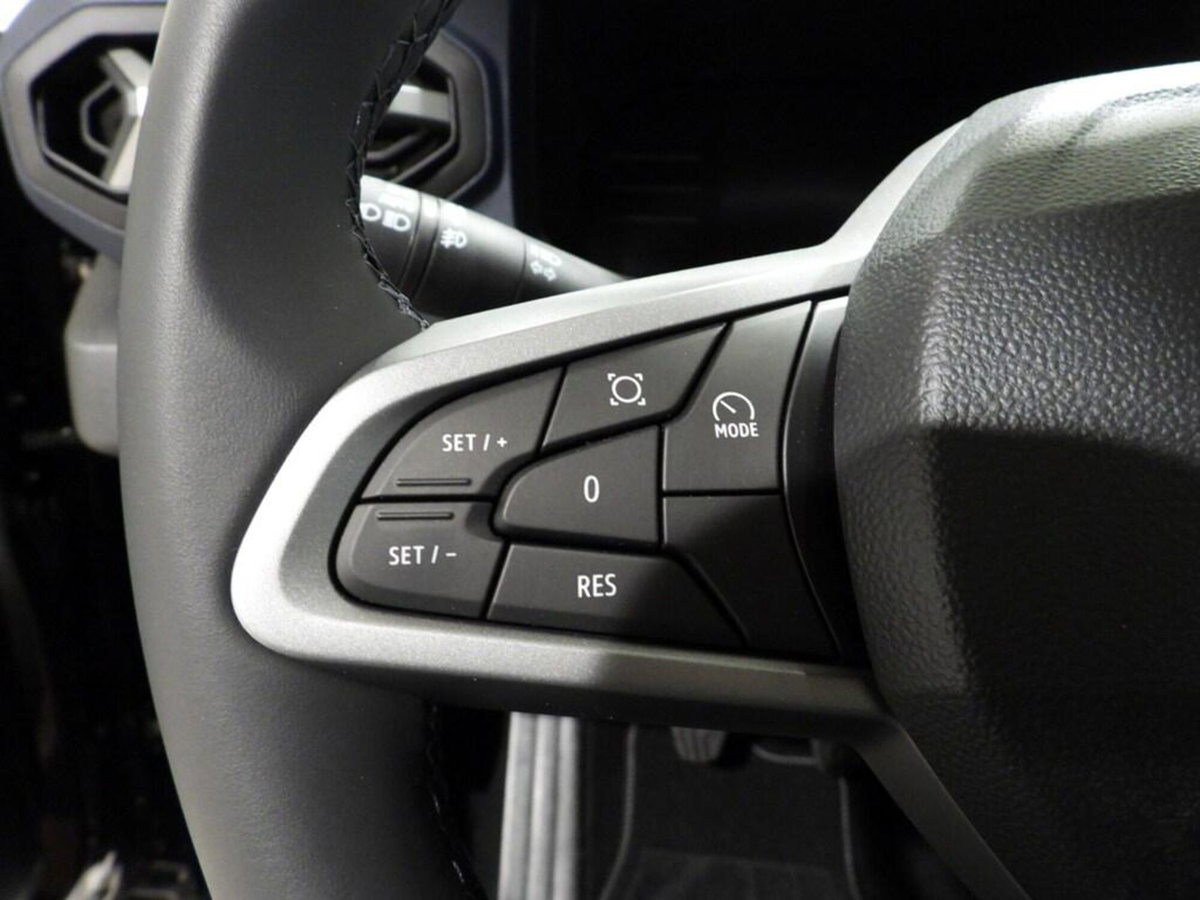 Dacia Bigster 1.2 mild hybrid-G Essential 140cv (9)