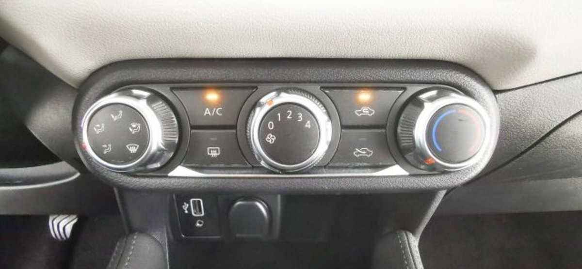 Nissan Micra IG-T 92 Xtronic 5 porte Acenta (8)