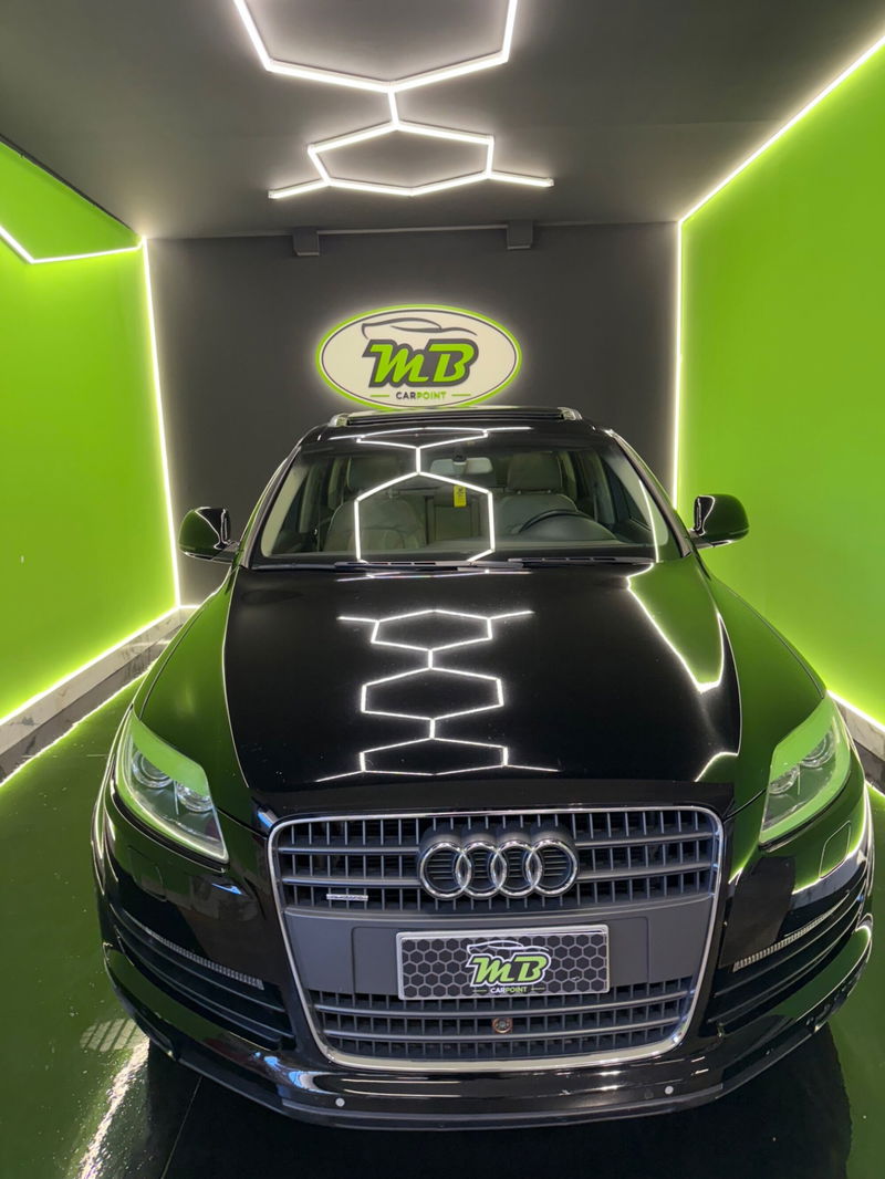 Audi Q7 3.0 V6 TDI 233CV quattro tiptronic