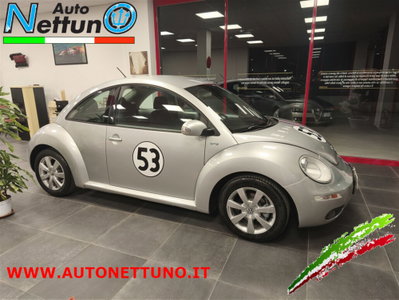 Volkswagen New Beetle 1.6 (3)