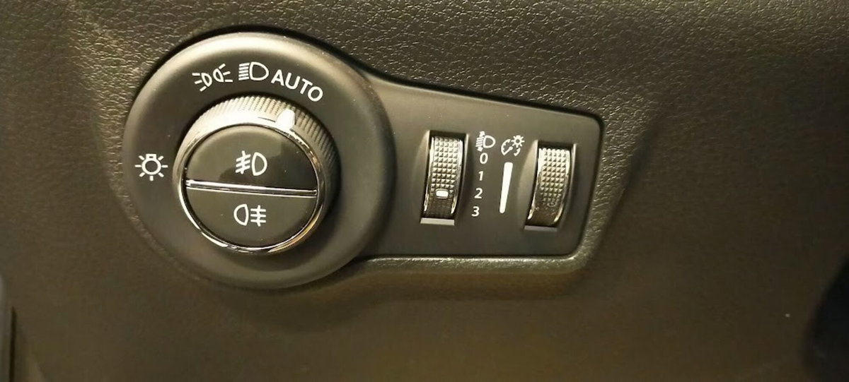Jeep Compass 1.6 Multijet II 2WD Limited (9)