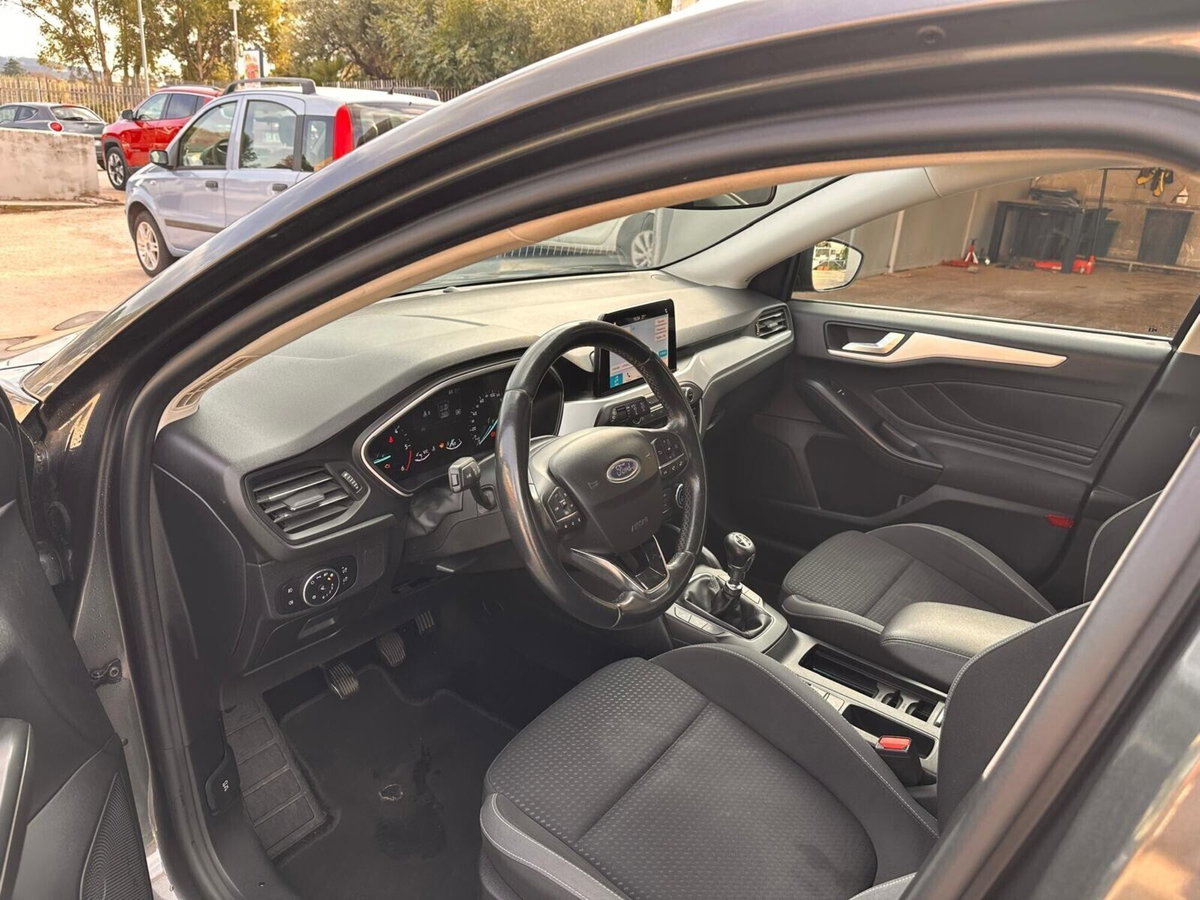 Ford Focus Station Wagon 1.5 EcoBlue 120 CV automatico SW Business (8)