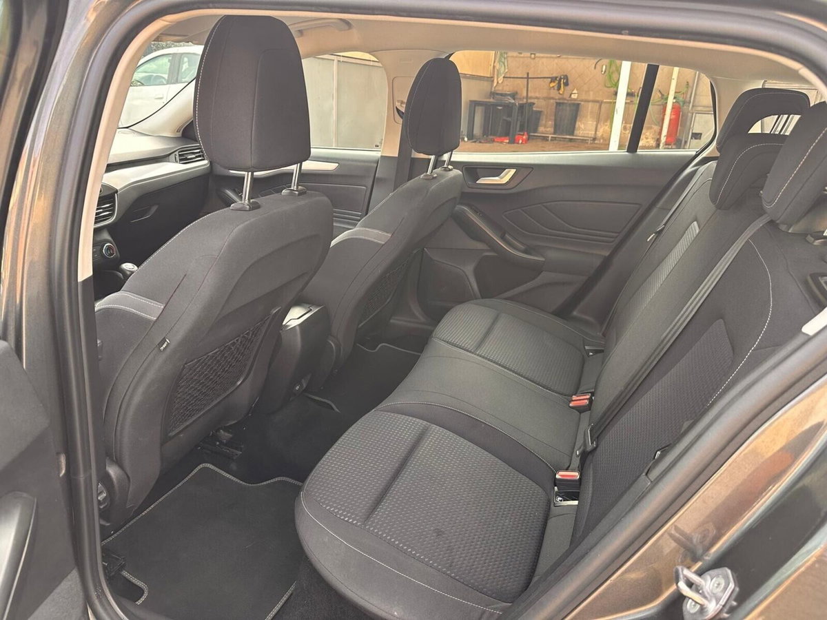 Ford Focus Station Wagon 1.5 EcoBlue 120 CV automatico SW Business (9)