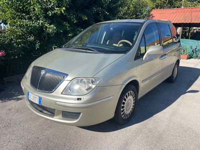 Lancia Phedra MJT 136 CV Platino usata