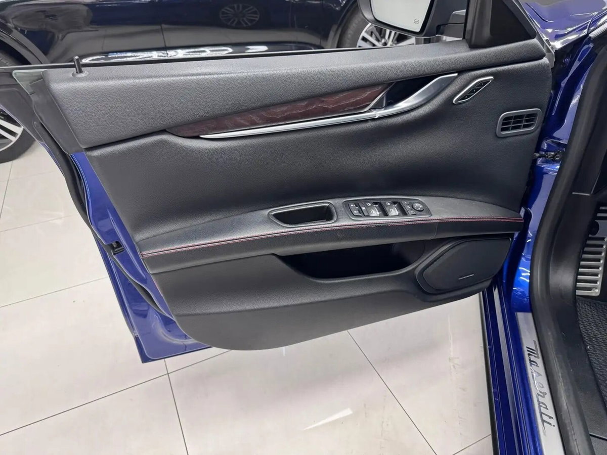 Maserati Ghibli Ghibli V6 Diesel (8)