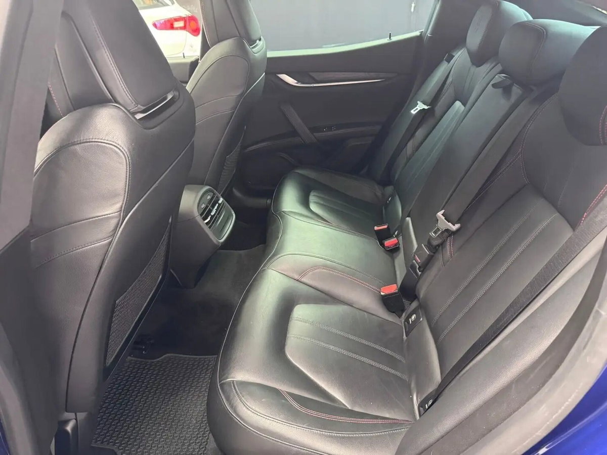 Maserati Ghibli Ghibli V6 Diesel (9)