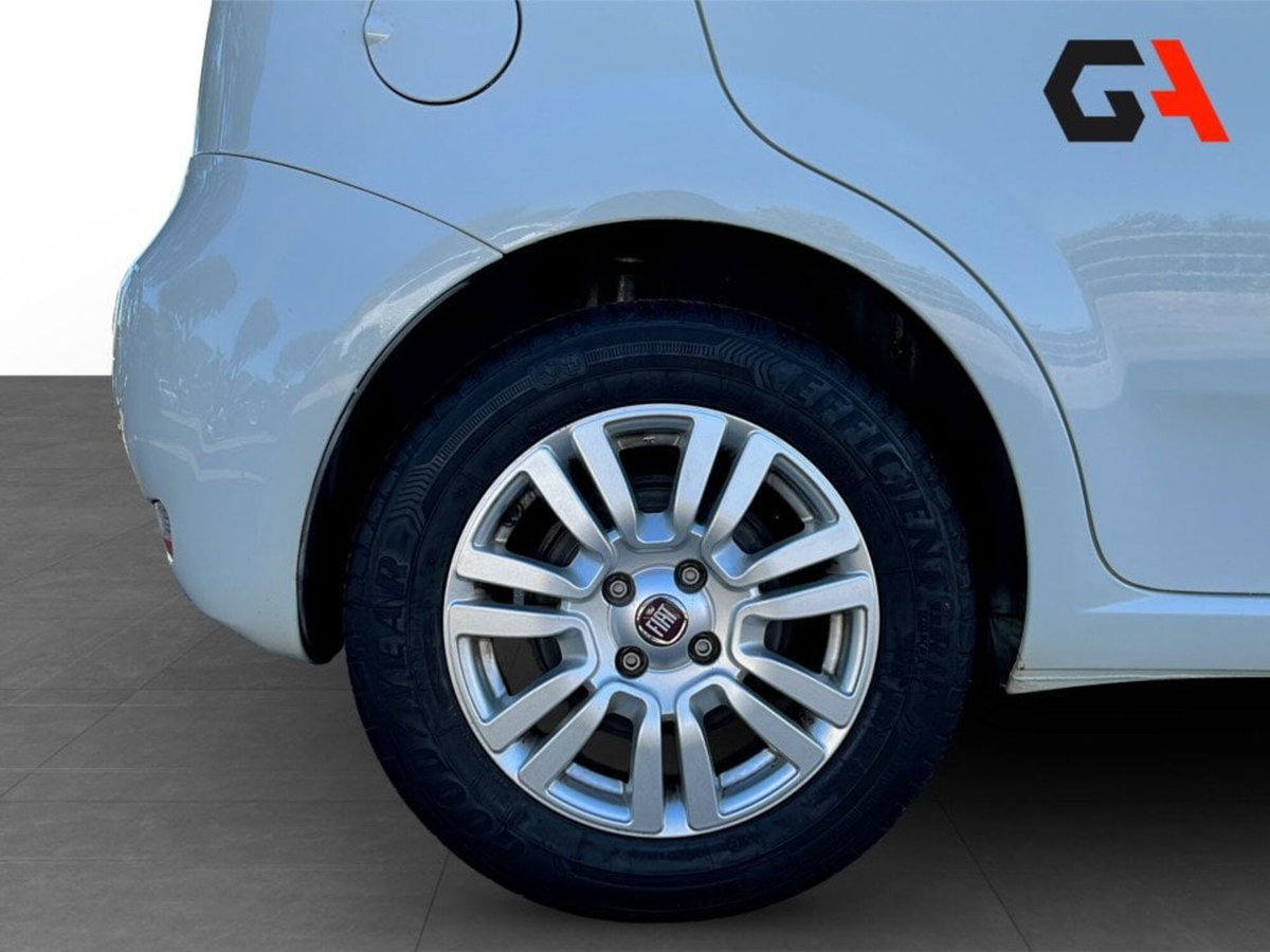 Fiat Punto 1.3 MJT II 75 CV 5 porte Street (10)