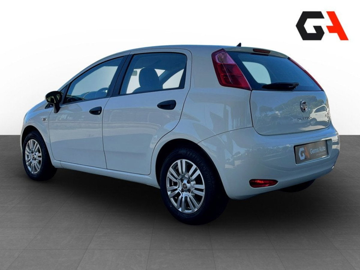 Fiat Punto 1.3 MJT II 75 CV 5 porte Street (5)