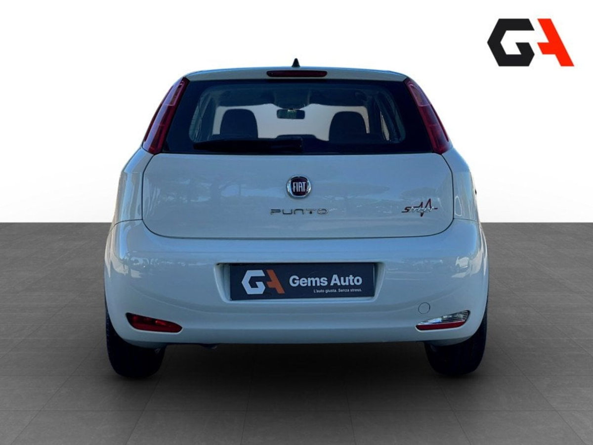 Fiat Punto 1.3 MJT II 75 CV 5 porte Street (6)