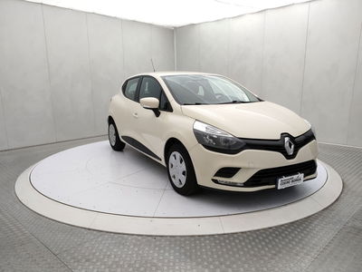 Renault Clio 1.2 75CV 5 porte Life usata