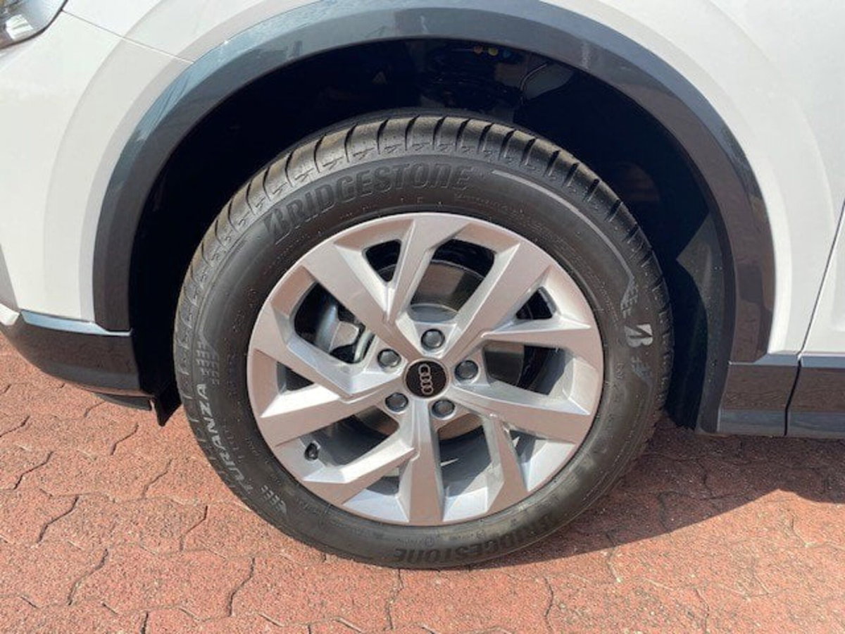 Audi Q2 Q2 30 TFSI Business (10)