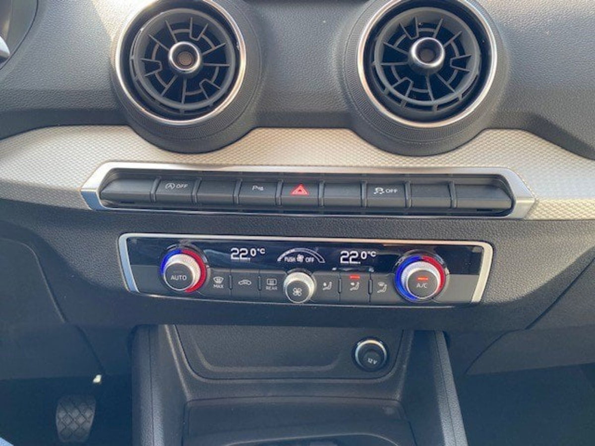 Audi Q2 Q2 30 TFSI Business (17)