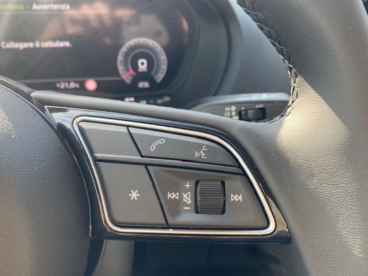 Audi Q2 Q2 30 TFSI Business (19)
