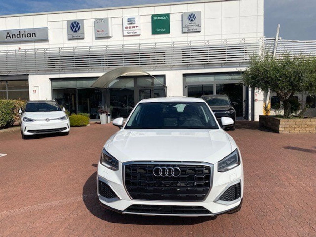 Audi Q2 Q2 30 TFSI Business (2)