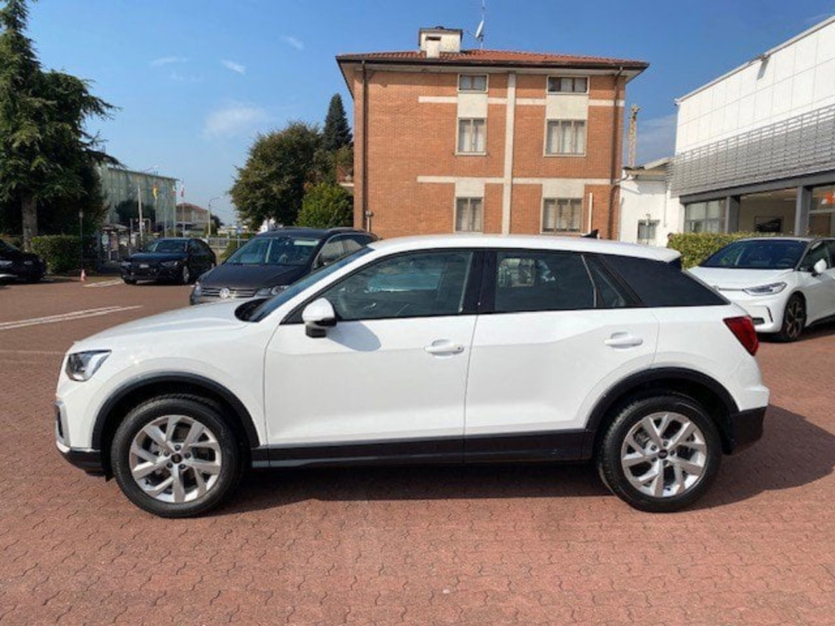 Audi Q2 Q2 30 TFSI Business (3)