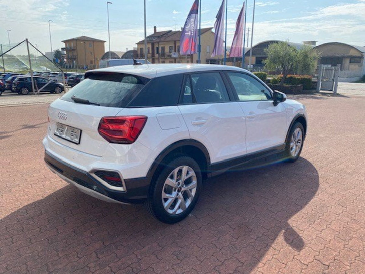 Audi Q2 Q2 30 TFSI Business (6)
