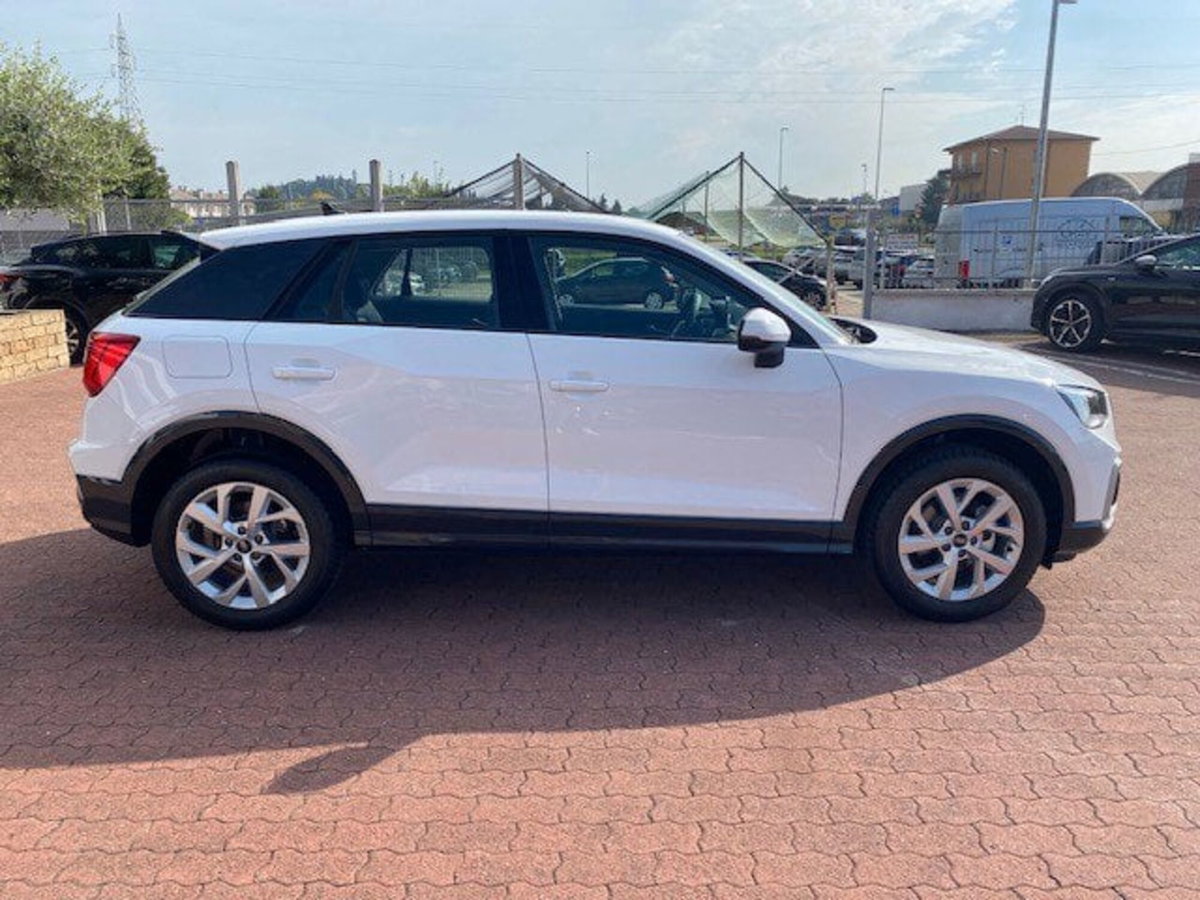 Audi Q2 Q2 30 TFSI Business (7)