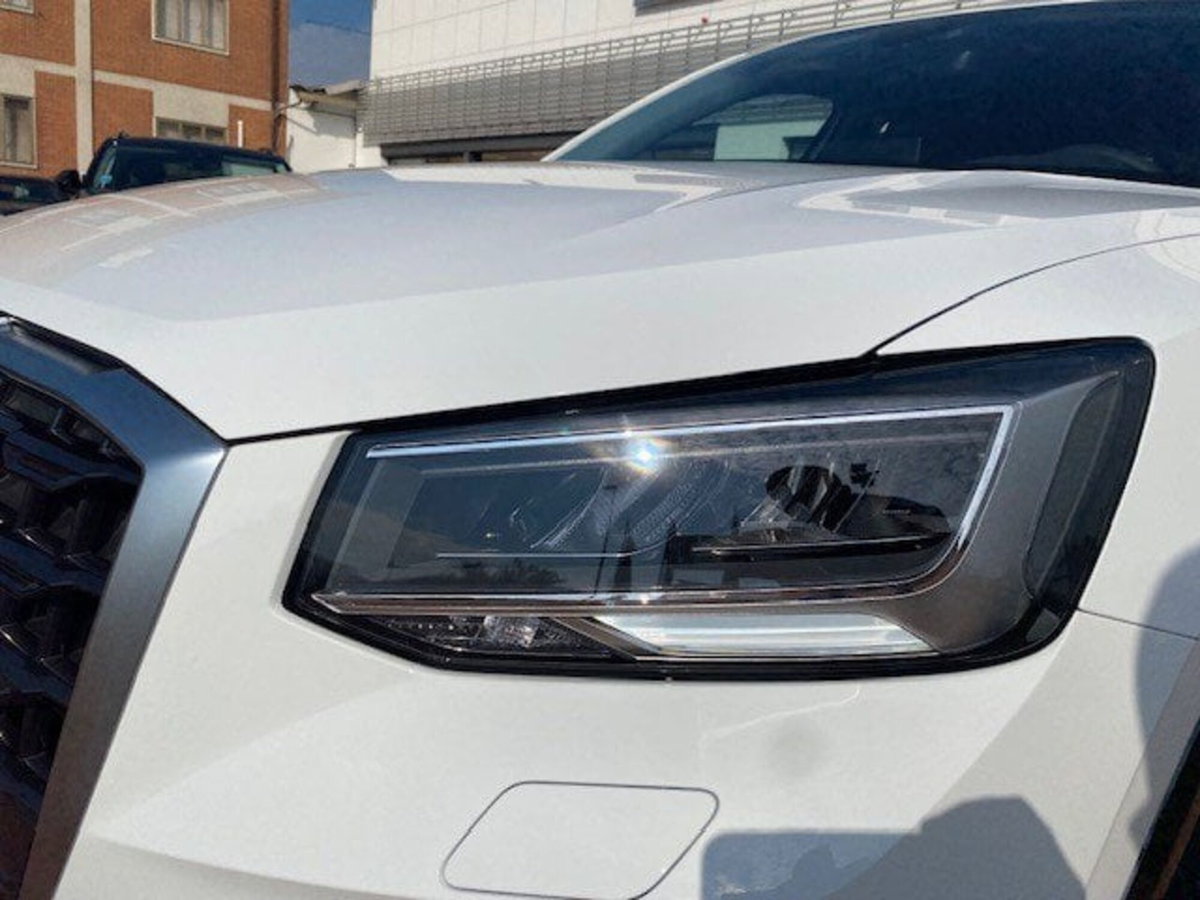 Audi Q2 Q2 30 TFSI Business (9)