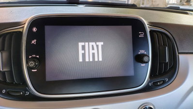 Fiat 500 1.0 Hybrid Club (4)